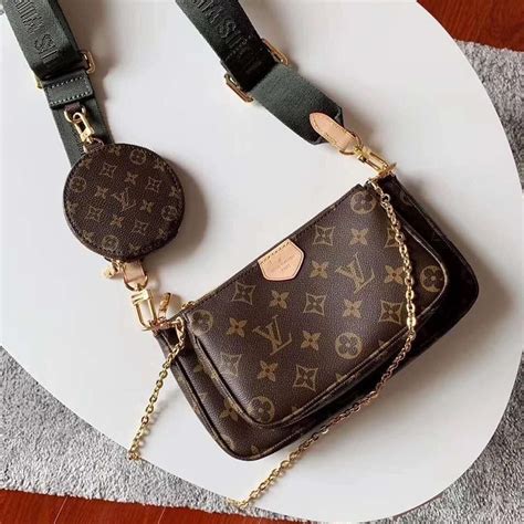 lv 3 piece bag.